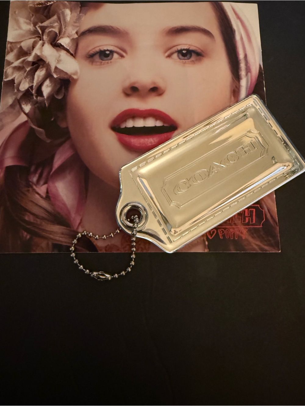 BEAUTIFUL  Coach
Poppy Brushed Acrylic Silver
Hang Tag Key Bag Charm 3.5"